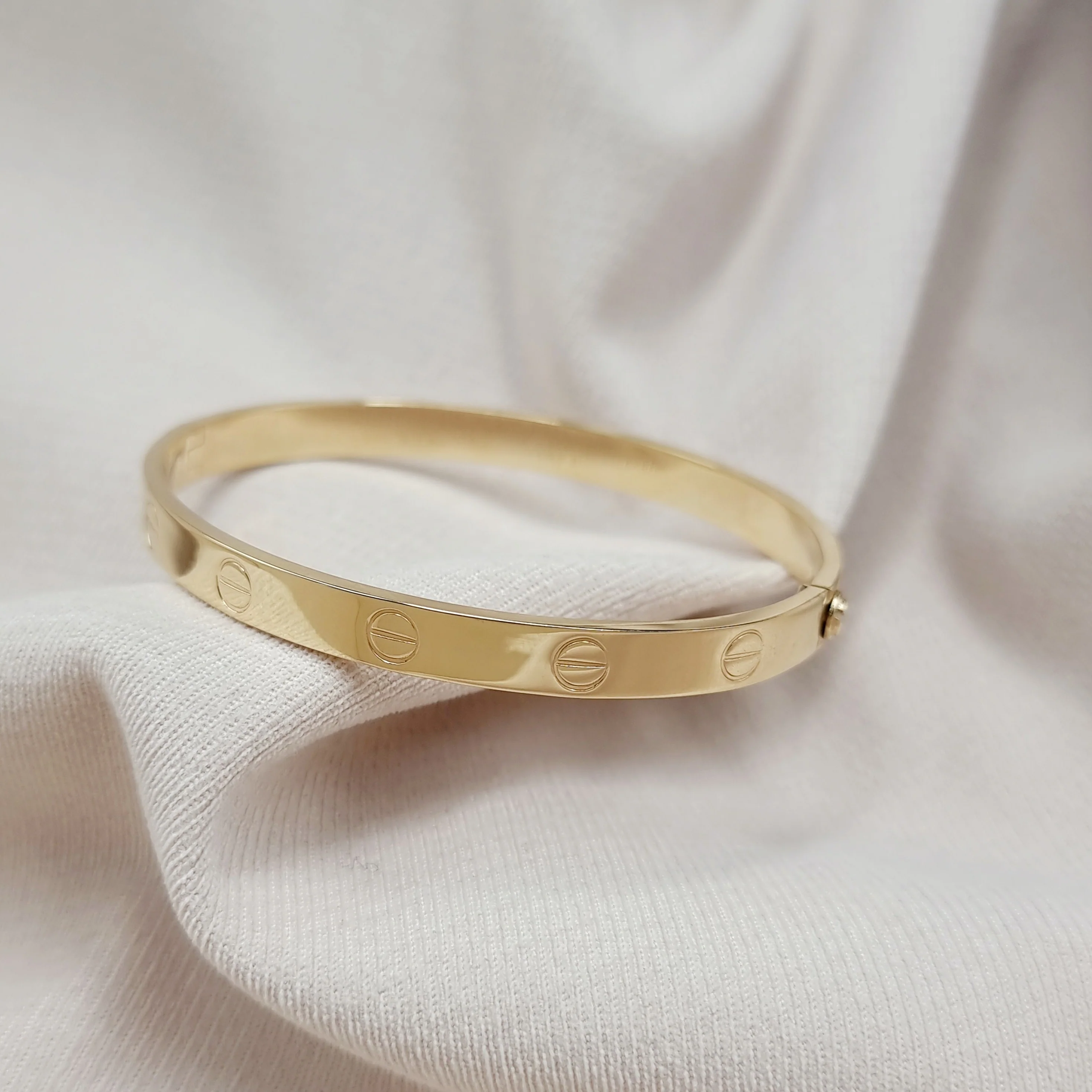 18K Pure Gold C.R Bangle - Image 3