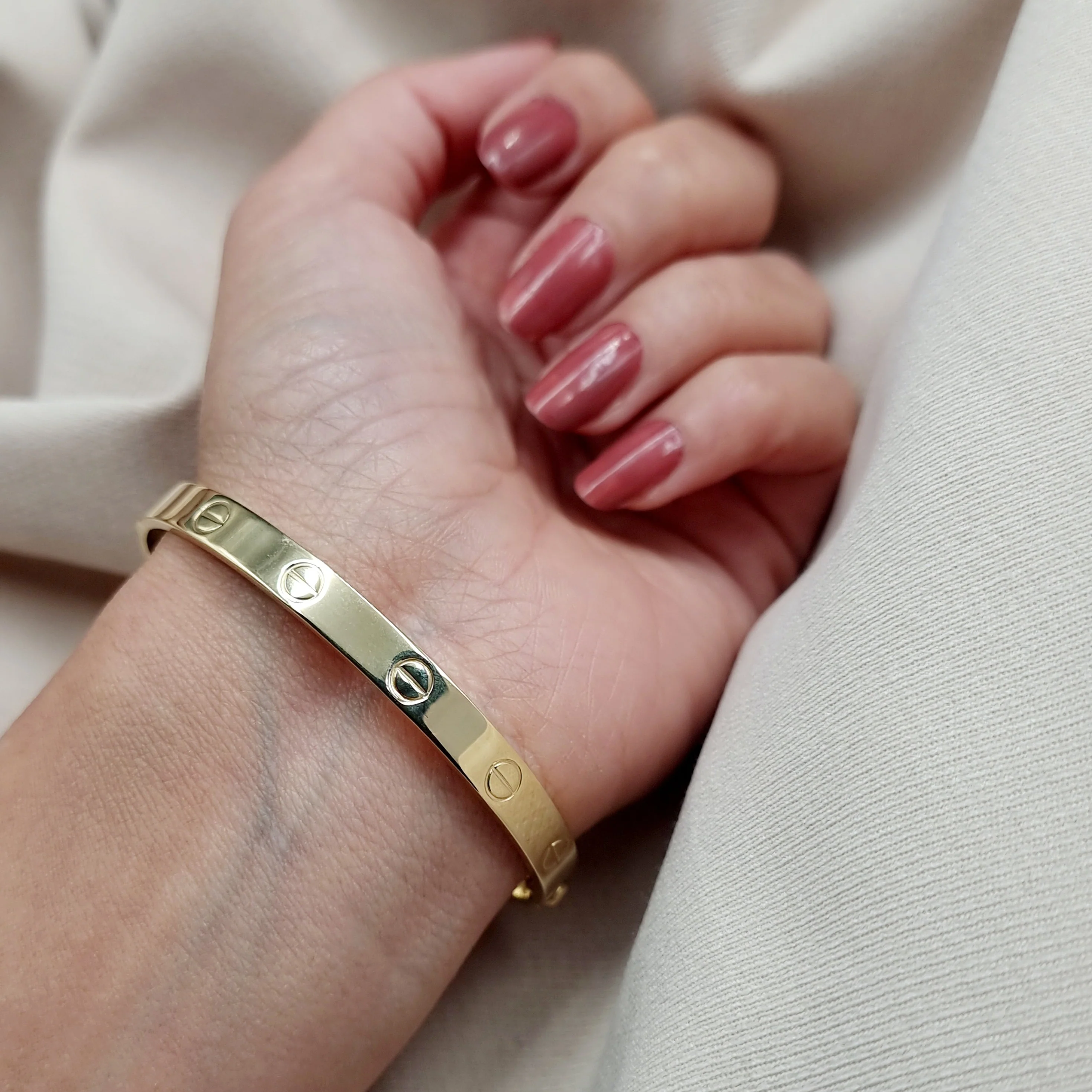 18K Pure Gold C.R Bangle - Image 4