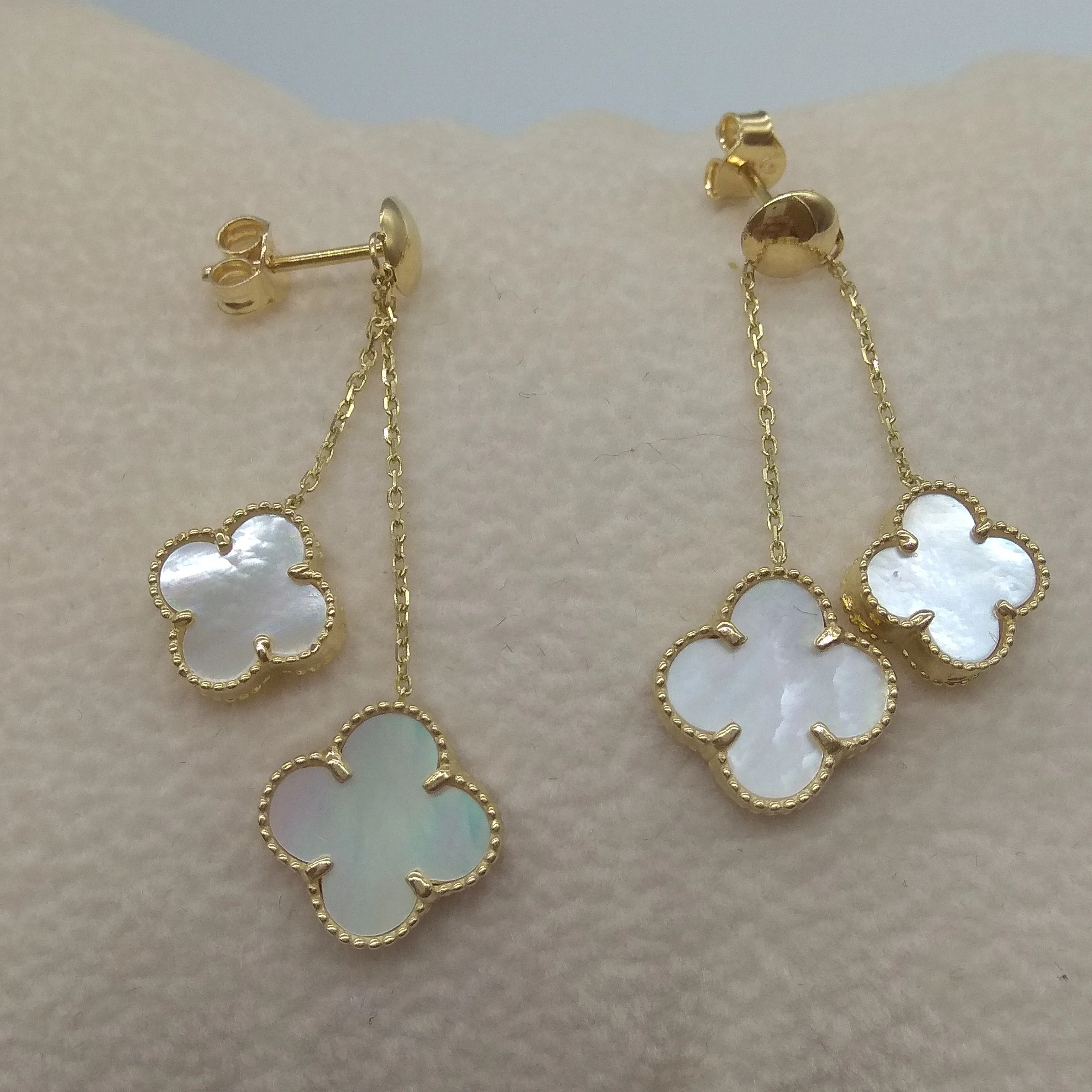 18K Pure Gold Dangling V.C White Earring Set - Image 3