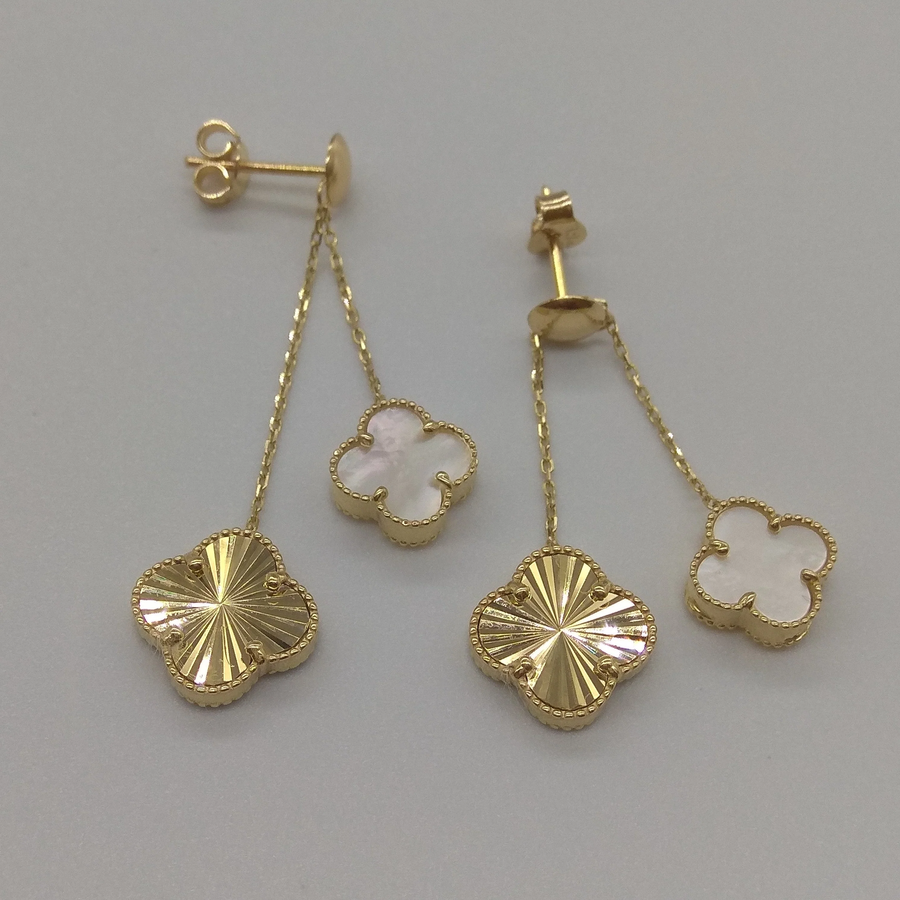 18K Pure Gold Dangling V.C White Earring Set - Image 4