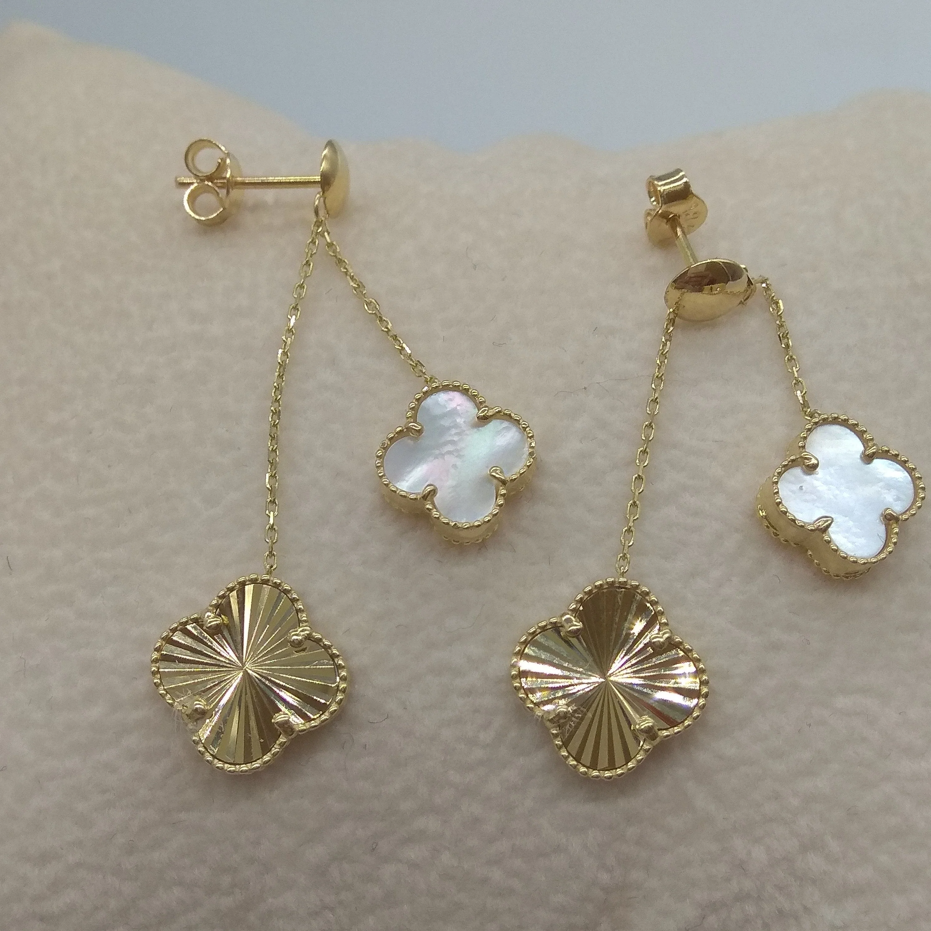 18K Pure Gold Dangling V.C White Earring Set - Image 5