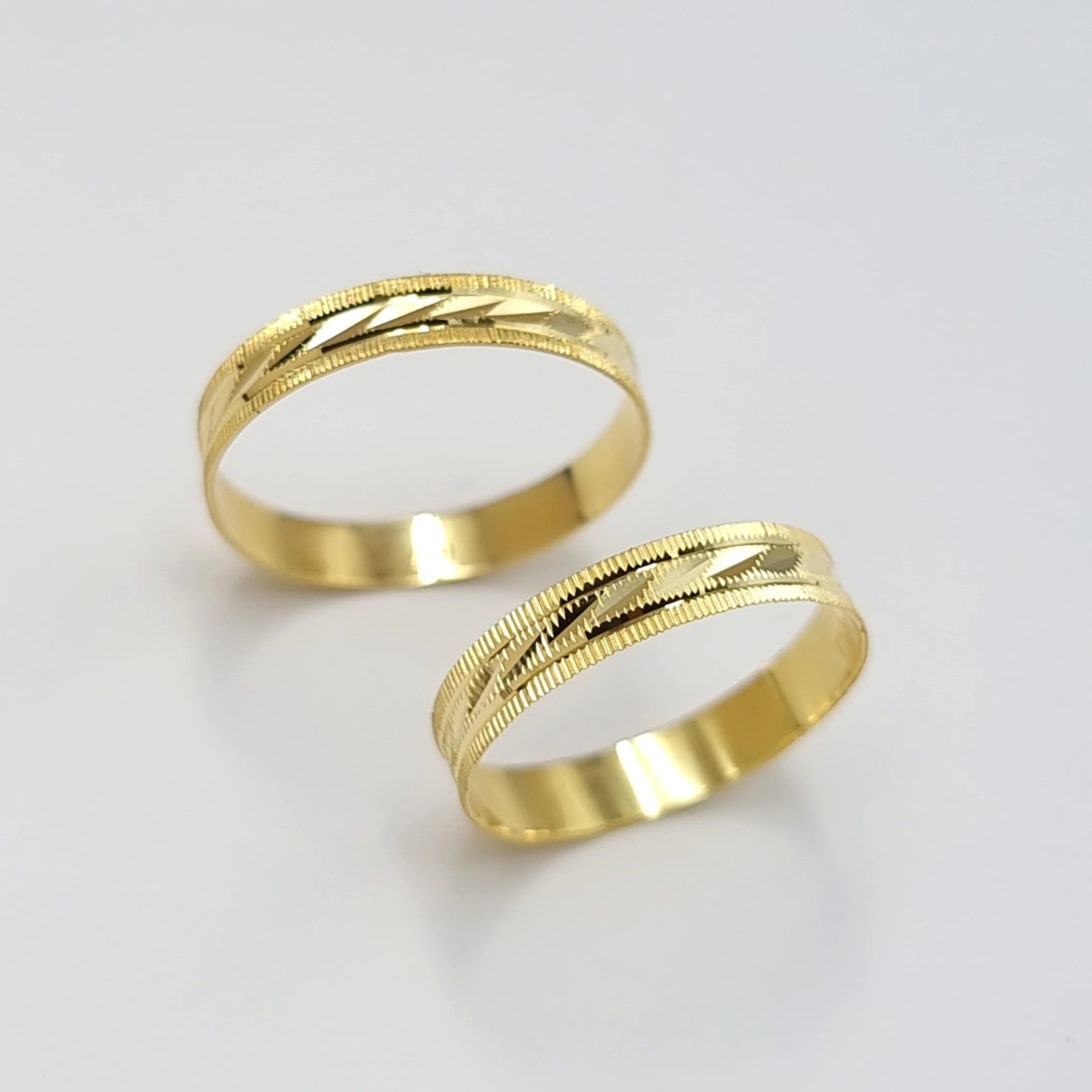 18K Pure Gold Elegant Design Couple Ring - Image 5