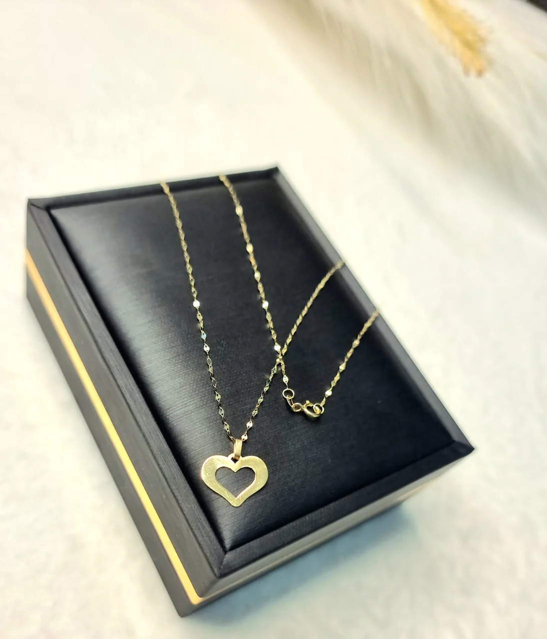 18K Pure Gold Heart Necklace - Image 6