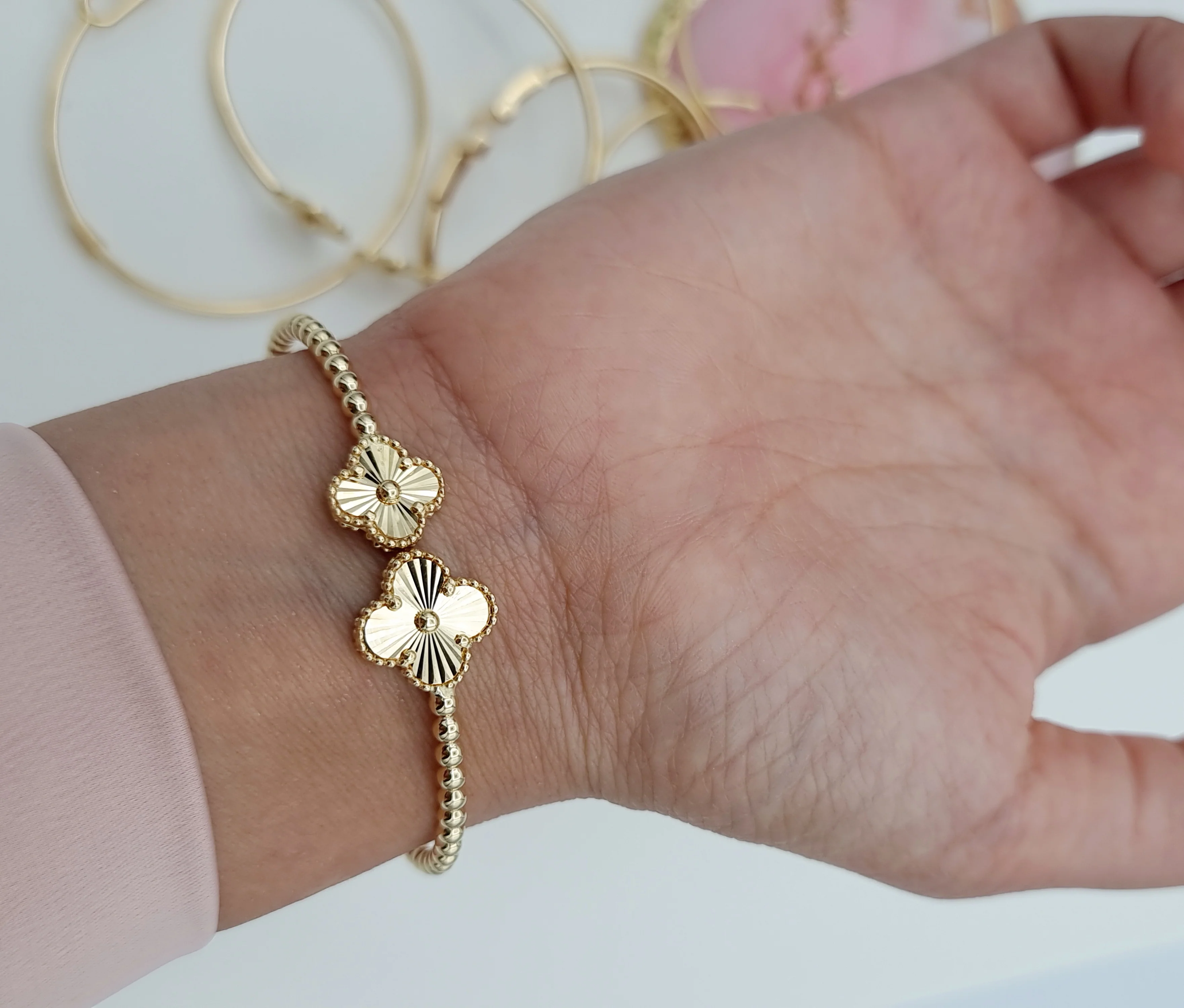 18K Pure Gold V.C Flower Seed Bangle - Image 3