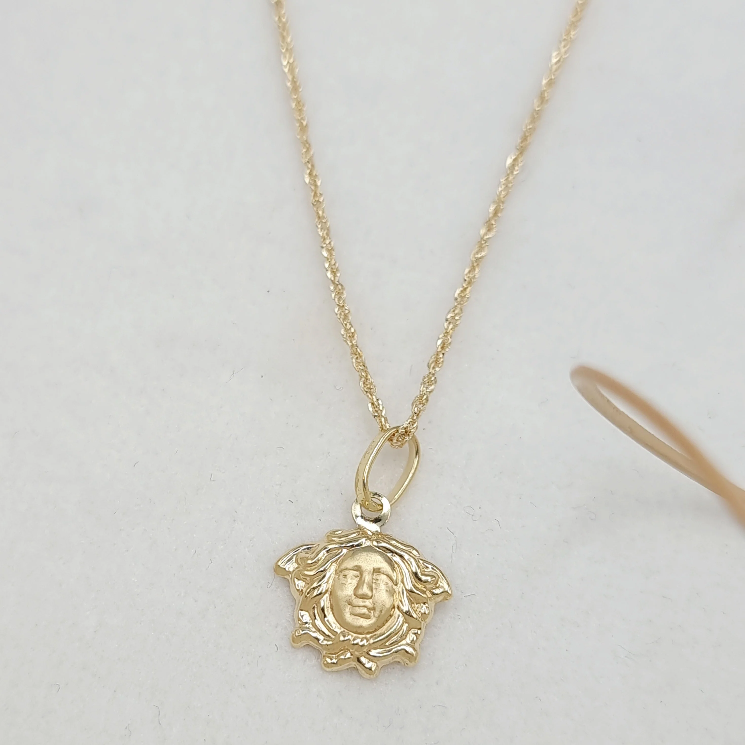 18K Pure Gold V.R.C Necklace - Image 3