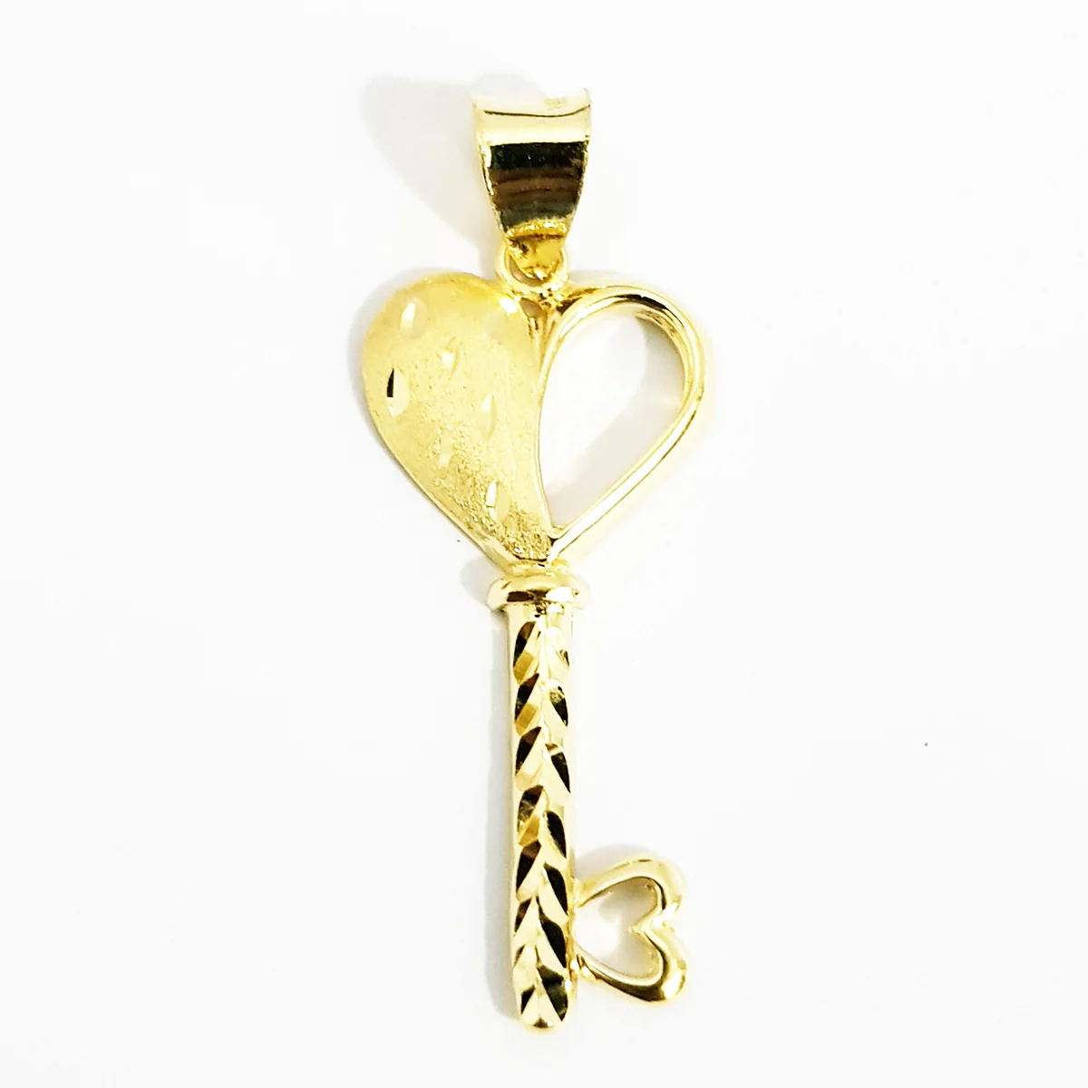 18K Pure Gold Heart Key Necklace - Image 3