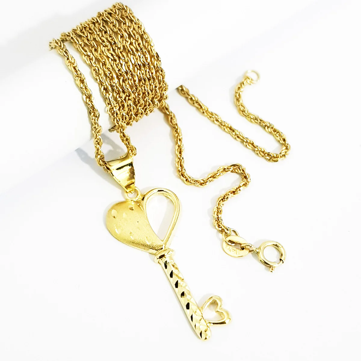 18K Pure Gold Heart Key Necklace - Image 4