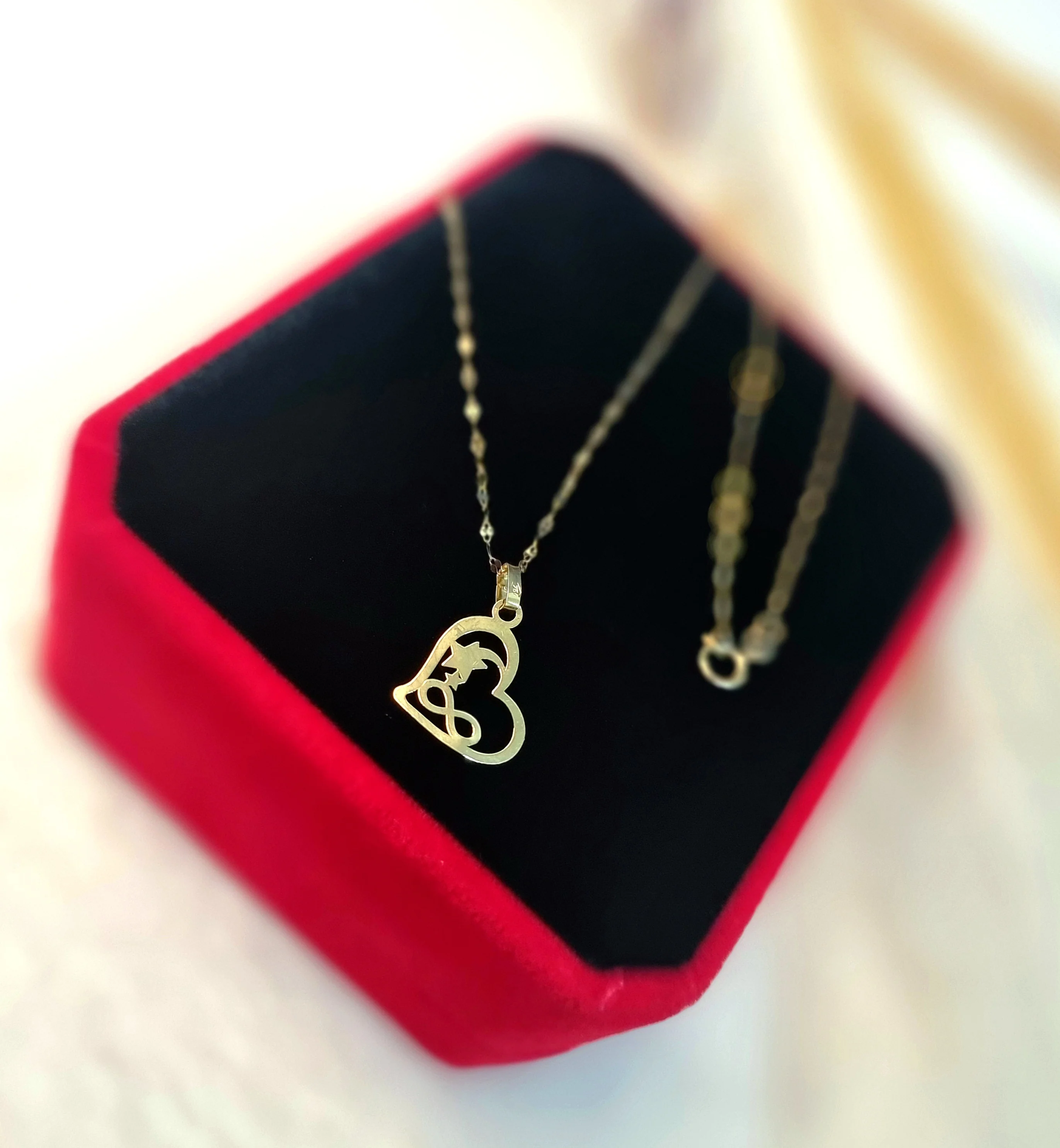 18K Pure Gold Heart Star Infinity Necklace - Image 4