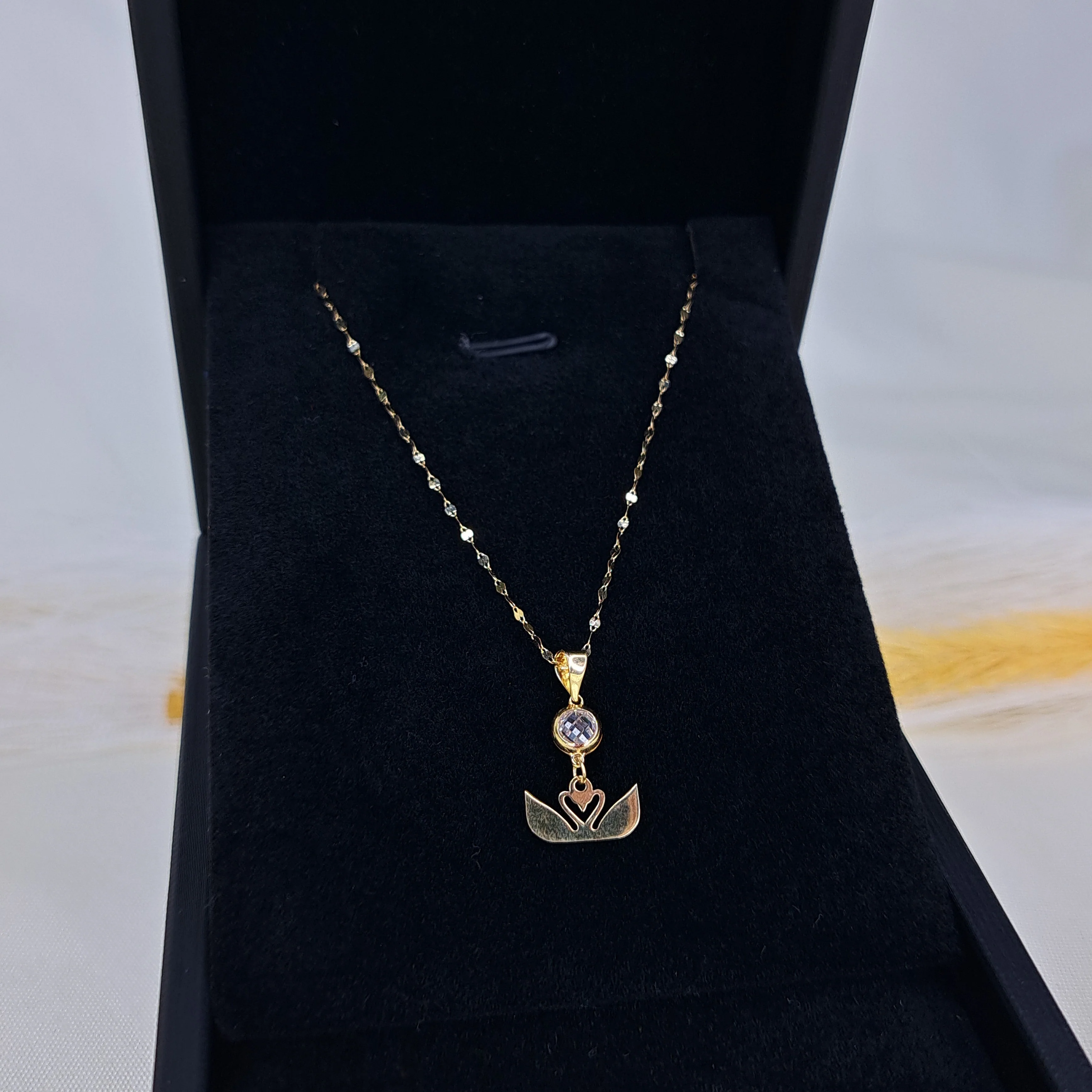 18K Pure Gold Heart Stone Necklace - Image 3