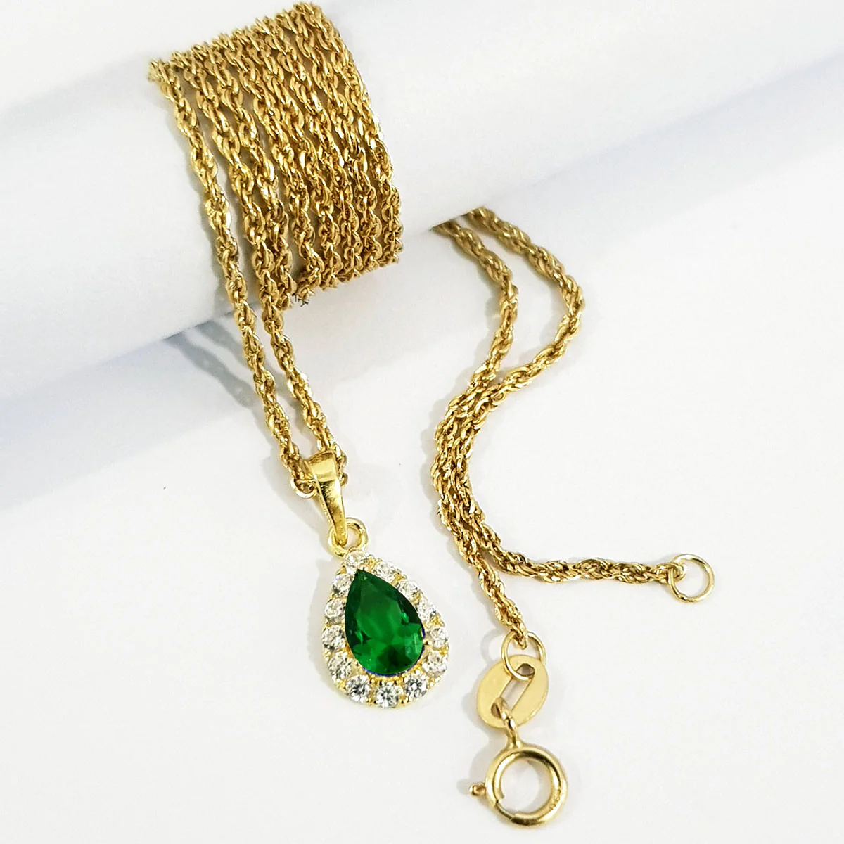 18K Pure Gold Green Stone Necklace - Image 3
