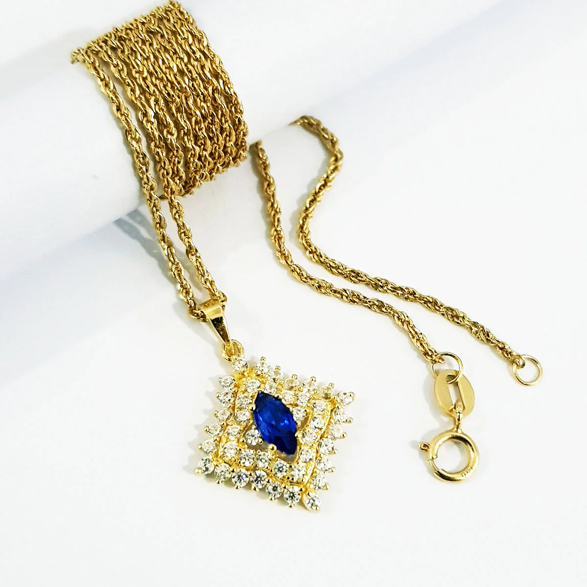 18K Pure Gold Zircon stone Necklace - Image 3